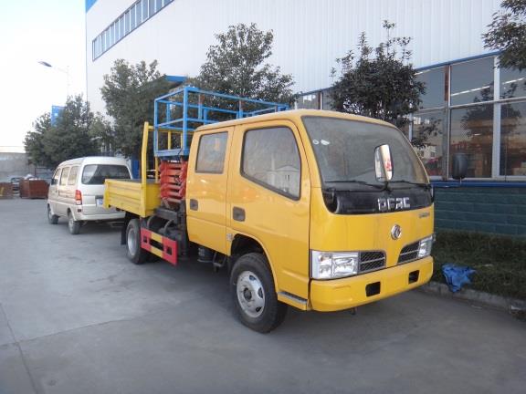 東風(fēng)8-10米高空作業(yè)平臺(tái)車(chē)
