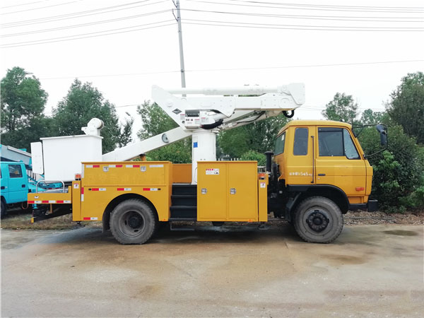 你見過四驅(qū)的高空作業(yè)車嗎？