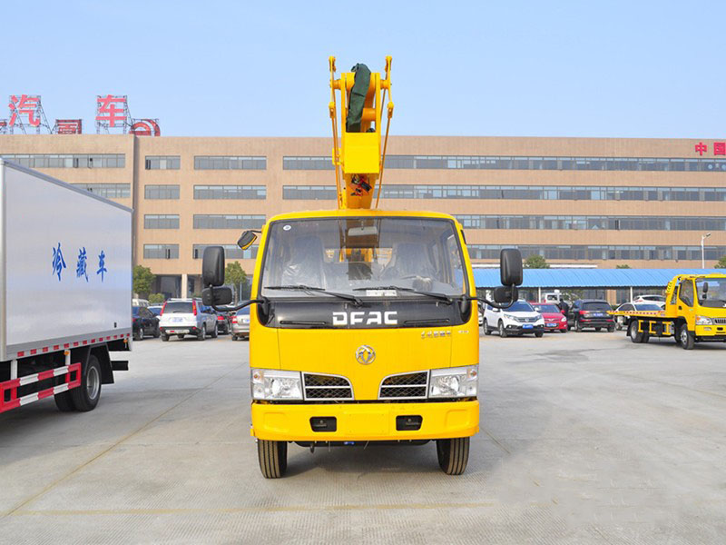 程力東風多利卡14米高空作業(yè)車
