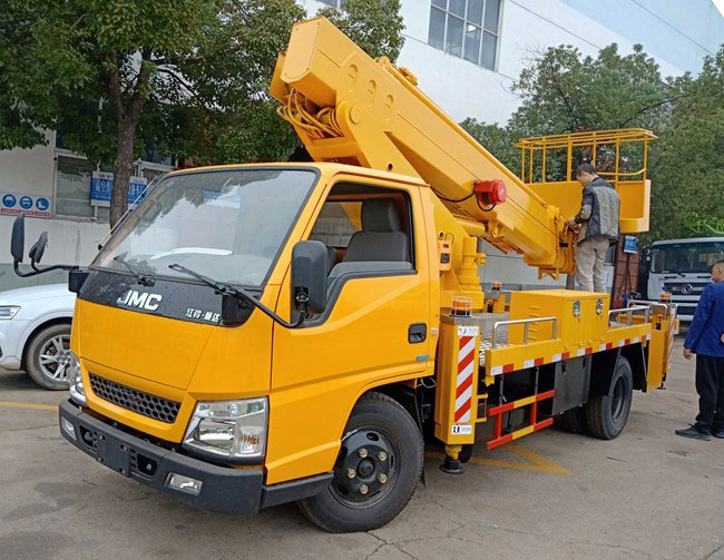 藍(lán)牌江鈴順達(dá)伸縮臂16米高空作業(yè)車