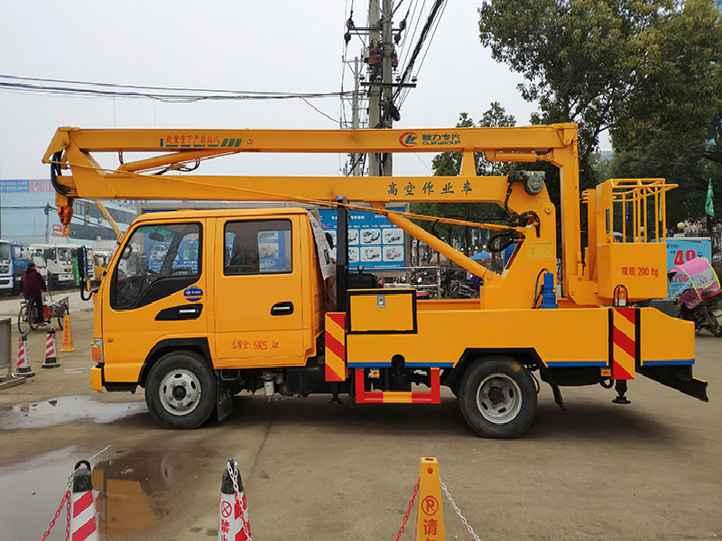 十幾萬的江準14米高空作業(yè)車 性能強 性價高