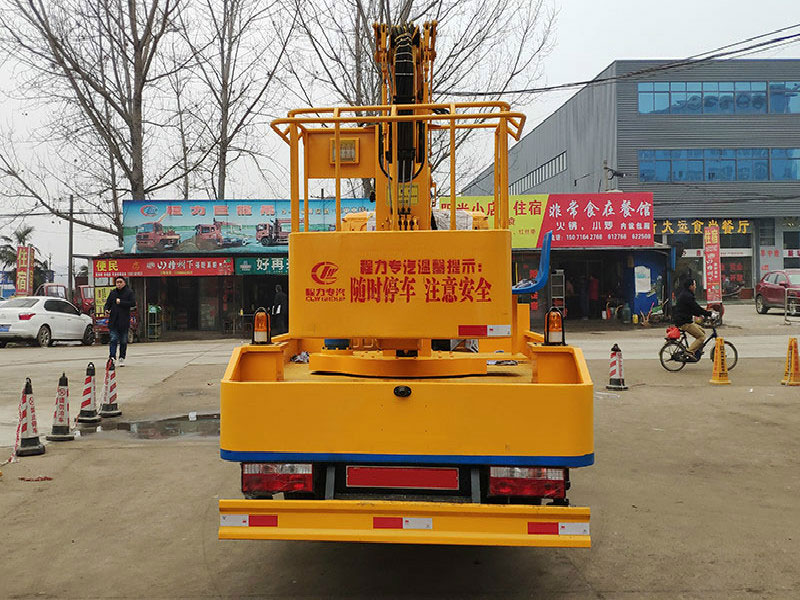 十幾萬的江準14米高空作業(yè)車 性能強 性價高