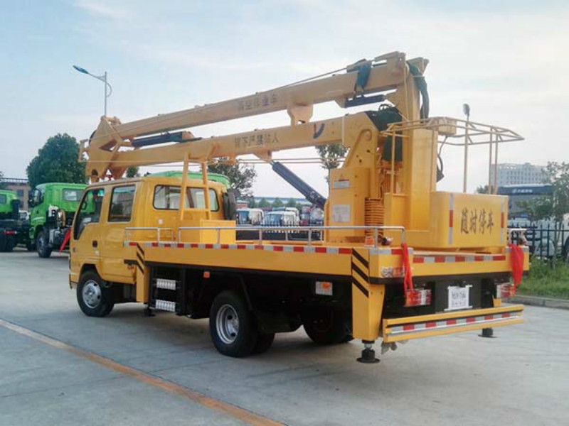 慶鈴五十鈴18米高空作業(yè)車(chē)的高端底盤(pán)