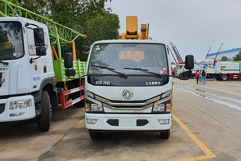 國六東風多利卡18米直臂高空作業(yè)車底盤配置及優(yōu)勢