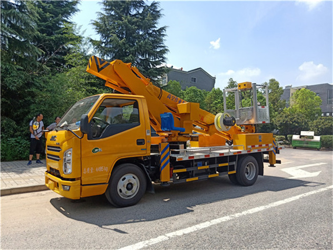 國六江鈴藍牌17.2米伸縮臂高空作業(yè)車