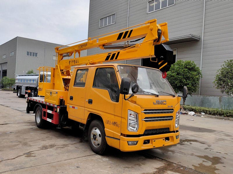 國(guó)六藍(lán)牌江鈴雙排13米高空作業(yè)車(chē)