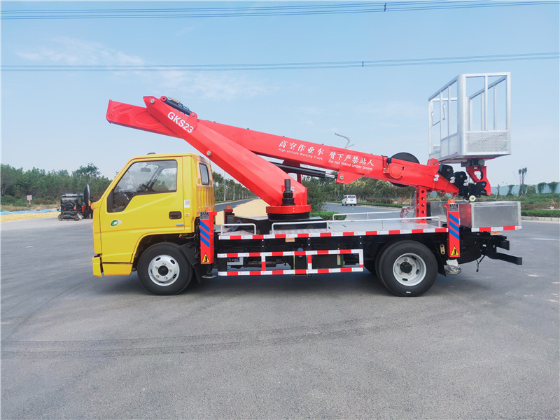 國六23米藍(lán)牌直臂高空作業(yè)車介紹