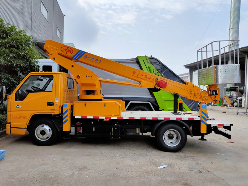 藍(lán)牌國(guó)六江鈴21米、17.5米、23米高空作業(yè)車