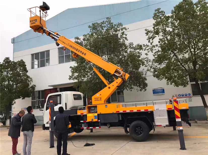 國六江鈴18-25米伸縮臂高空作業(yè)車