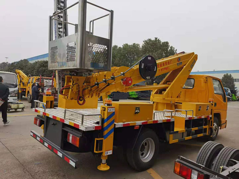 江鈴國(guó)六18米直臂高空作業(yè)車