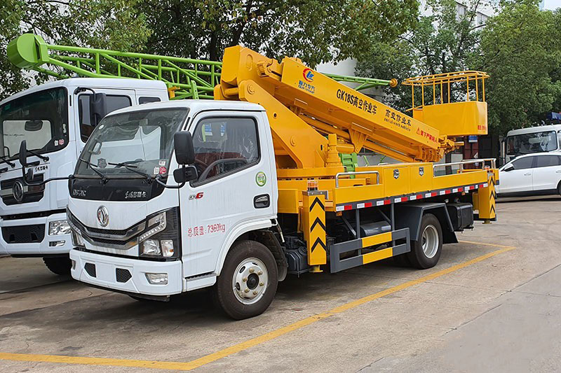 國(guó)六多利卡18米直臂高空作業(yè)車(chē)
