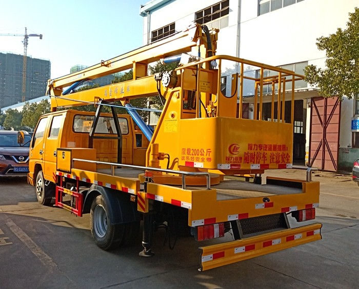 國六江鈴順達(dá)雙排座17.5米折臂式高空作業(yè)車