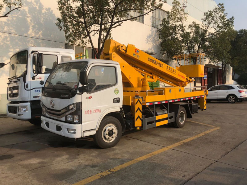 東風(fēng)大多利卡18米國六高空作業(yè)車