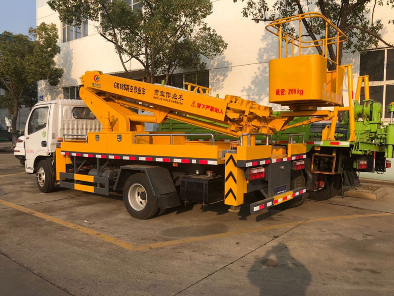 東風(fēng)大多利卡18米國六高空作業(yè)車