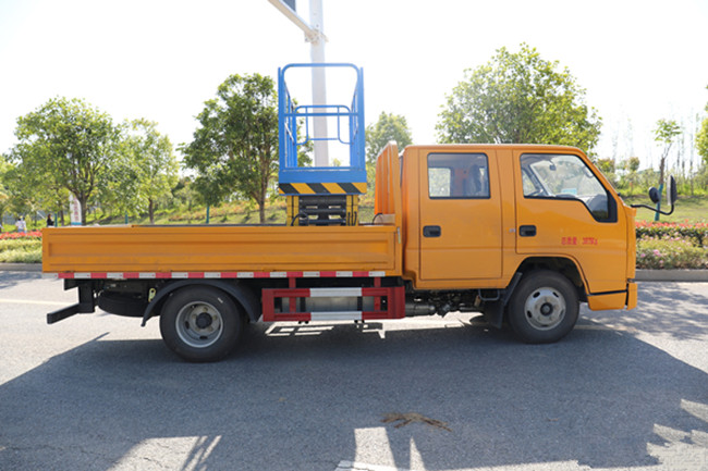 國六江鈴順達(dá)8米升降式高空作業(yè)車