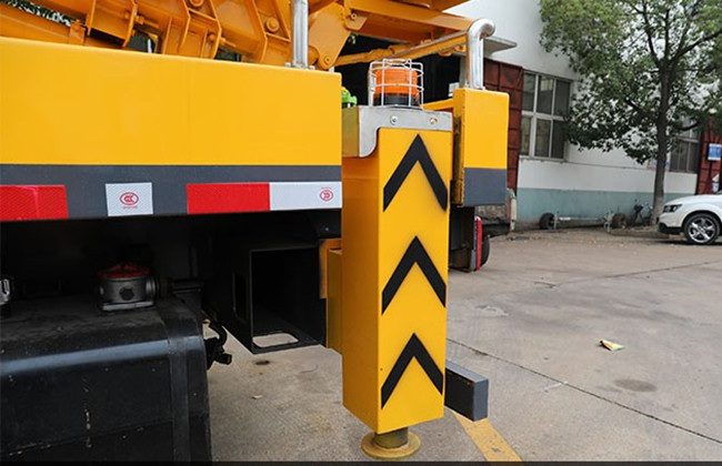 國六東風(fēng)18米直臂式高空作業(yè)車