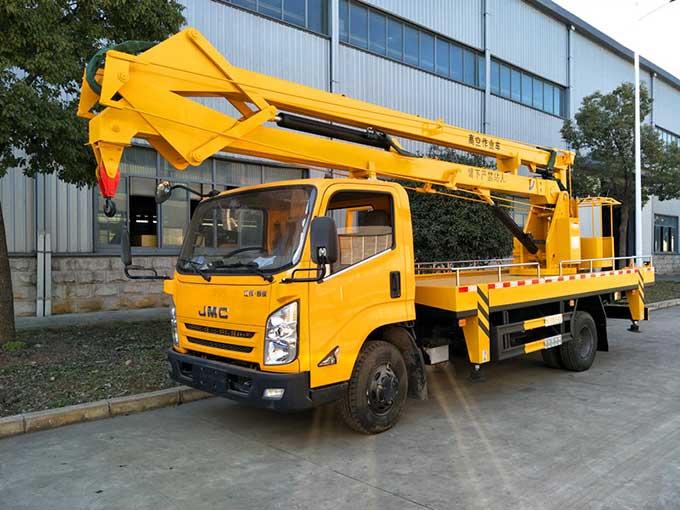 18米折臂高空作業(yè)車一輛多少錢