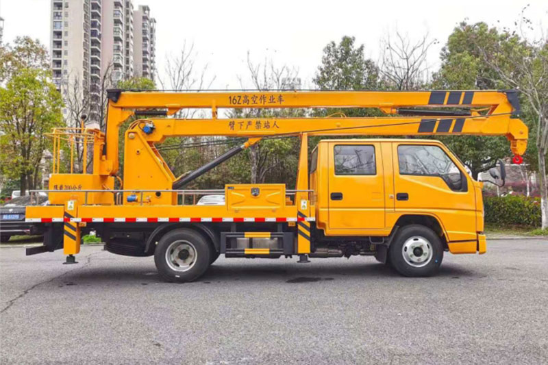 國(guó)六江鈴16米高空作業(yè)車(chē)