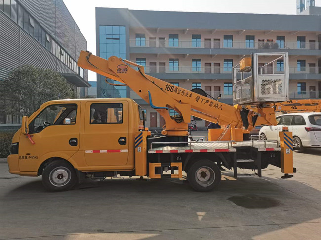 國(guó)六東風(fēng)途逸雙排16米直臂高空作業(yè)車
