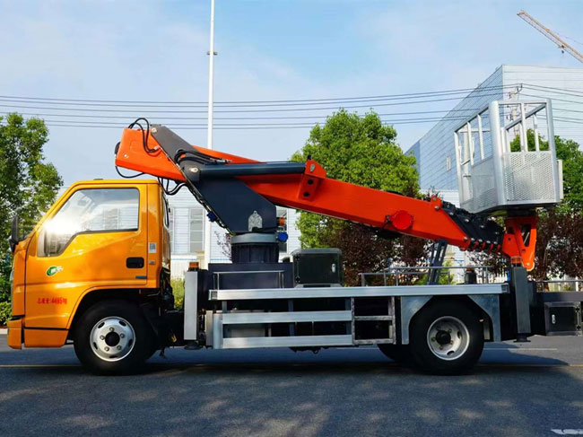 定制24米江鈴順達(dá)高空作業(yè)車(chē)