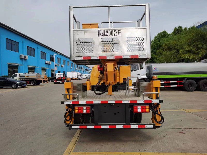 藍(lán)牌27米直臂伸縮式高空作業(yè)車-CL5042JGKA6DS