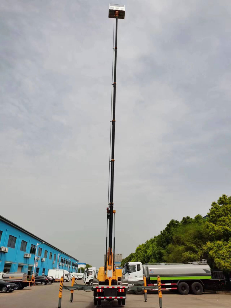 藍(lán)牌27米直臂伸縮式高空作業(yè)車-CL5042JGKA6DS