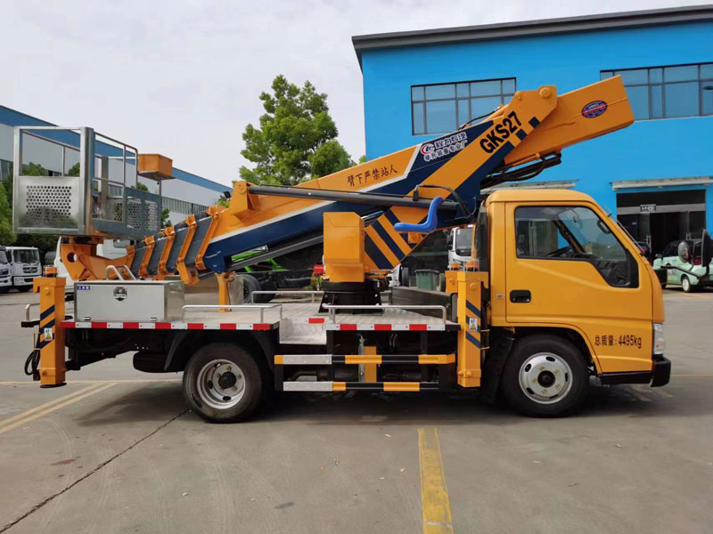藍(lán)牌27米直臂伸縮式高空作業(yè)車-CL5042JGKA6DS